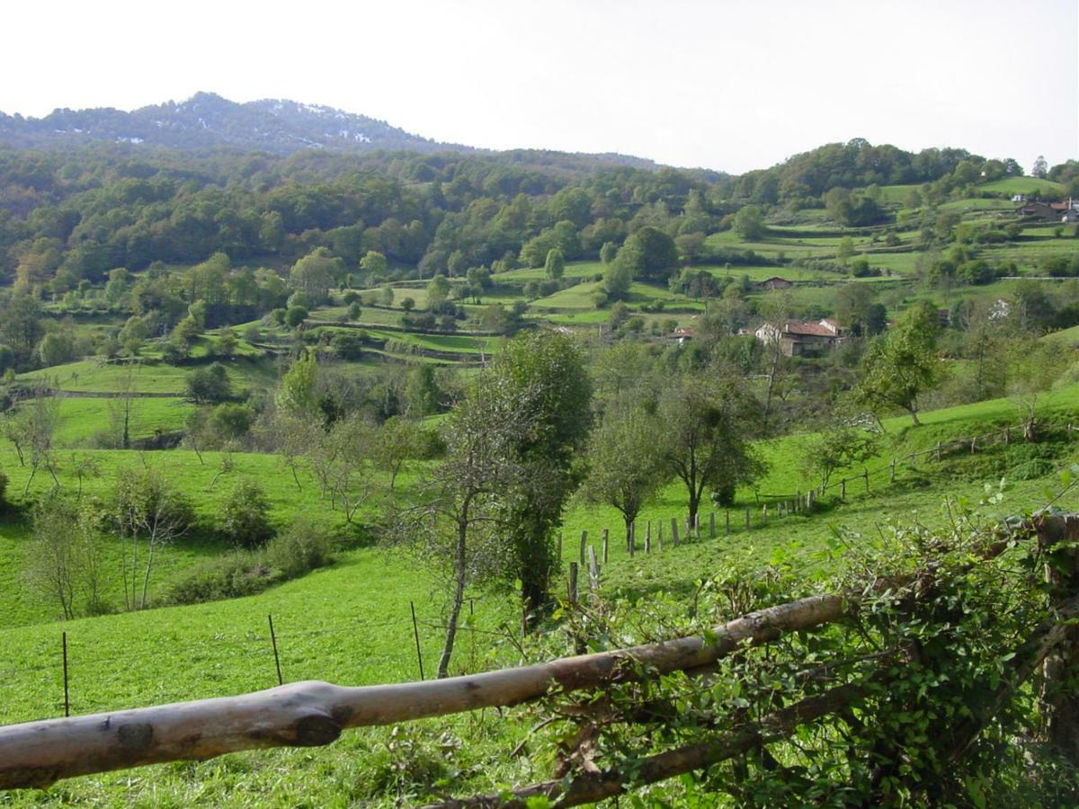 Coviellador Cangas de Onís Casa de hóspedes Exterior foto