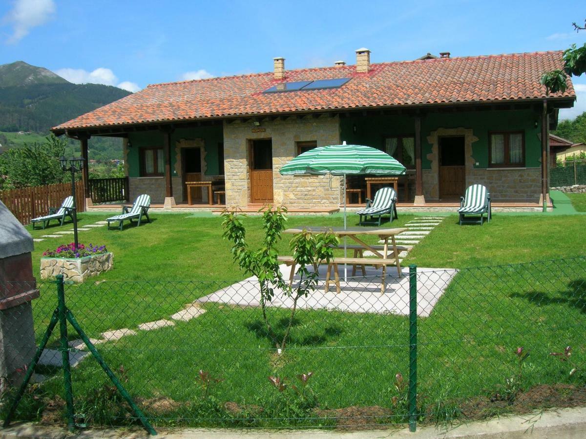 Coviellador Cangas de Onís Casa de hóspedes Exterior foto